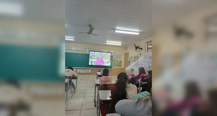 Veja registros do amplo e diversificado trabalho em sala de aula.