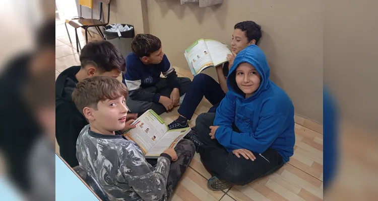 Veja os registros de como os educandos puderam desenvolver trabalhos com a proposta.