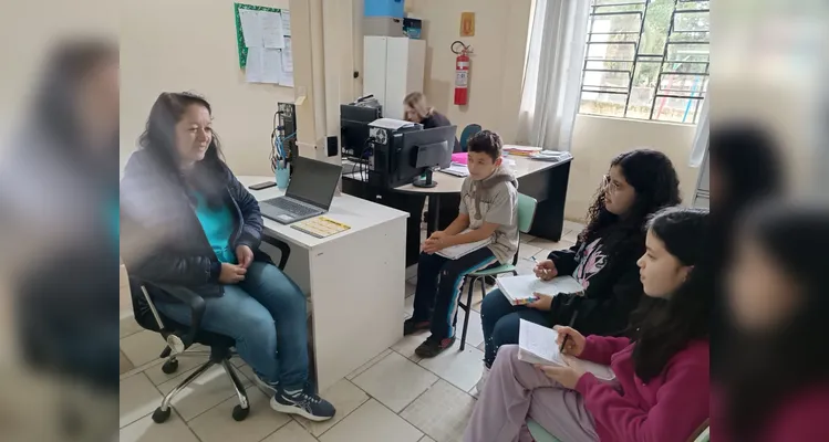 Veja registros do amplo e diversificado trabalho em sala de aula.