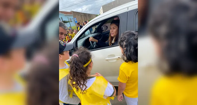 Diversos motoristas foram conscientizados pelos agentes mirins.