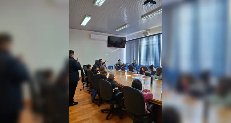 Confira alguns registros do encontro na Prefeitura de Irati.