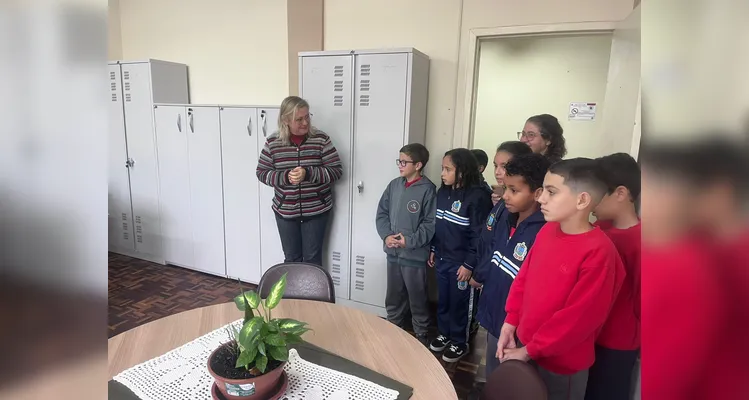 Veja os registros deste encontro entre educandos e a gestora.