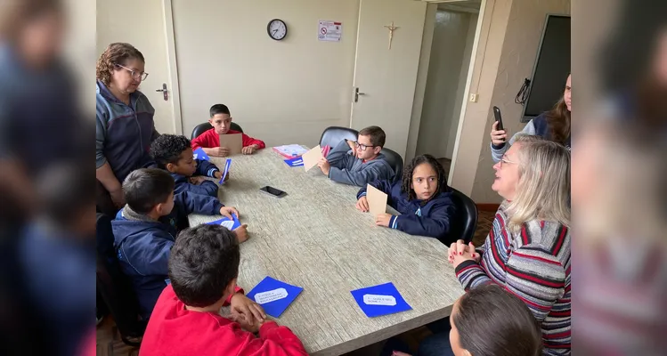 Veja os registros deste encontro entre educandos e a gestora.