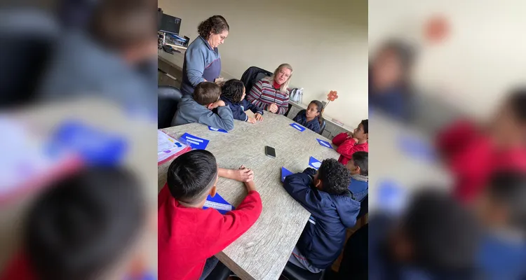 Veja os registros deste encontro entre educandos e a gestora.