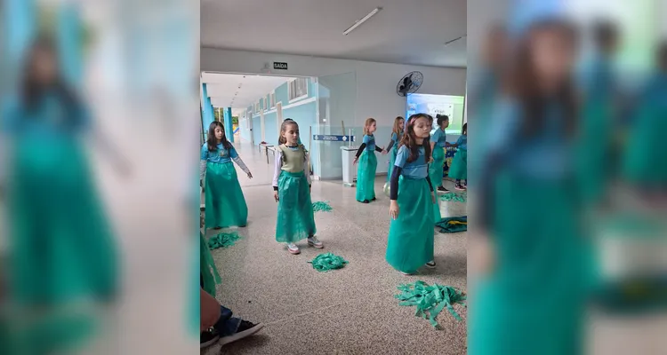Veja os registros da coreografia apresentada aos colegas.