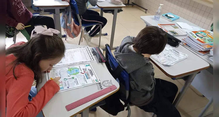 Confira os registros do amplo e diversificado trabalho ambiental em sala de aula.