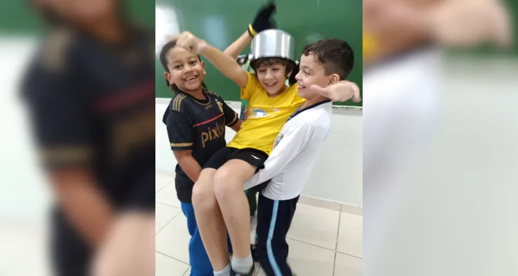 Confira a série de registros do amplo trabalho em sala de aula.
