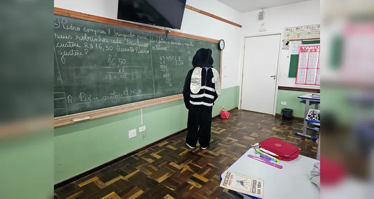 Confira os registros do encontro e diversificado trabalho sobre a dengue em sala de aula.