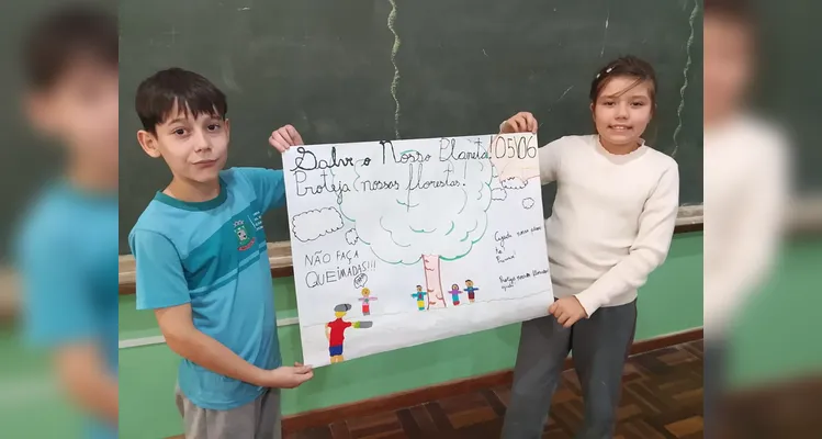 Confira os registros do trabalho ambiental em sala de aula.