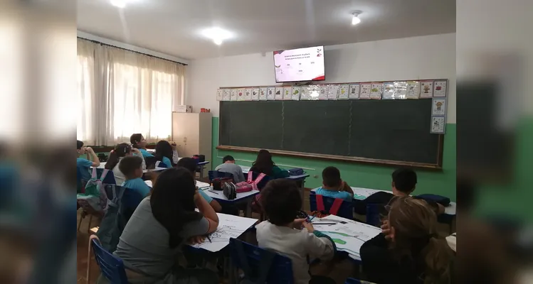 Confira os registros do trabalho ambiental em sala de aula.