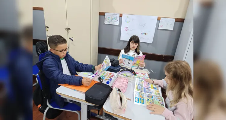 Proposta reunião diversos elementos para fixação dos conteúdos.