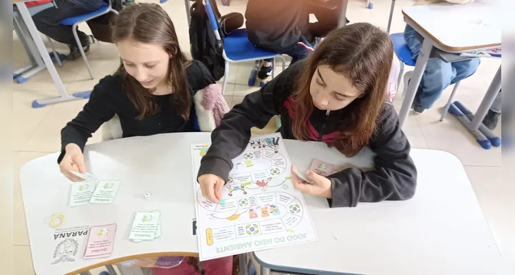 Trabalho contou com diversificados momentos em sala de aula, convergindo para práticas ambientais.
