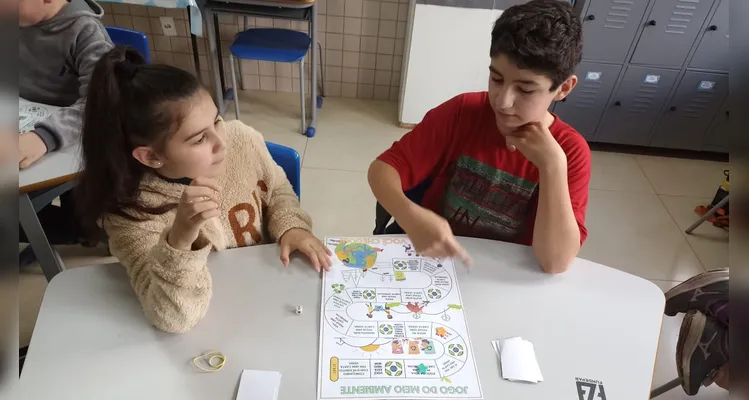 Trabalho contou com diversificados momentos em sala de aula, convergindo para práticas ambientais.