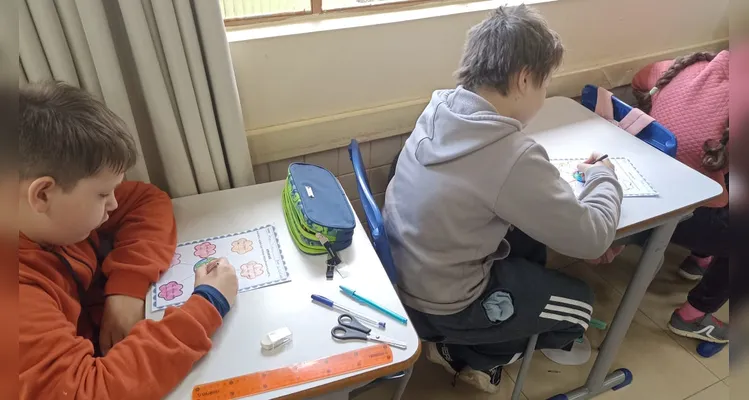Trabalho contou com diversificados momentos em sala de aula, convergindo para práticas ambientais.