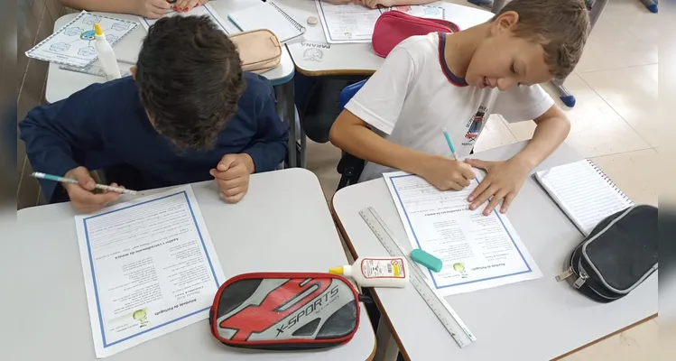 Trabalho contou com diversificados momentos em sala de aula, convergindo para práticas ambientais.