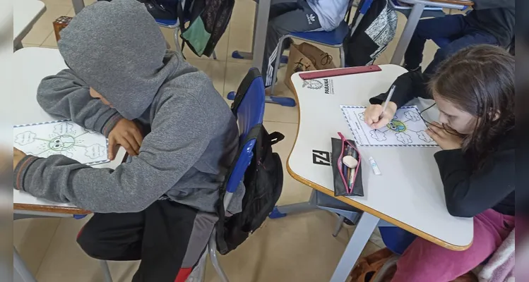 Trabalho contou com diversificados momentos em sala de aula, convergindo para práticas ambientais.