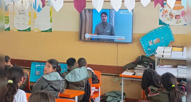 Trabalho contou com momentos de aprendizado e muita prática em sala.