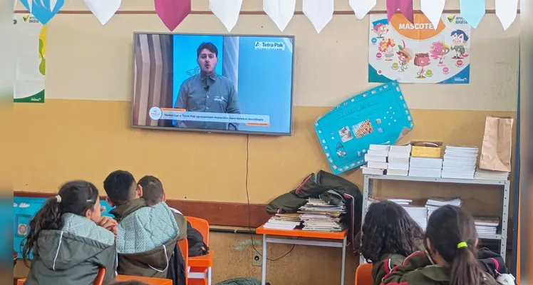 Trabalho contou com momentos de aprendizado e muita prática em sala.