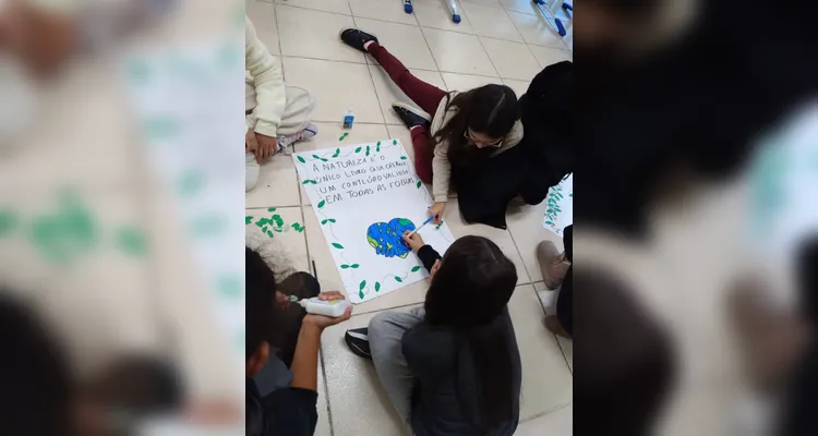 Confira os registros da ampla ação dos educandos em sala e pela sua comunidade.