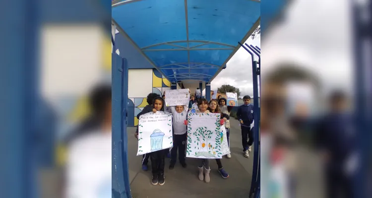 Confira os registros da ampla ação dos educandos em sala e pela sua comunidade.