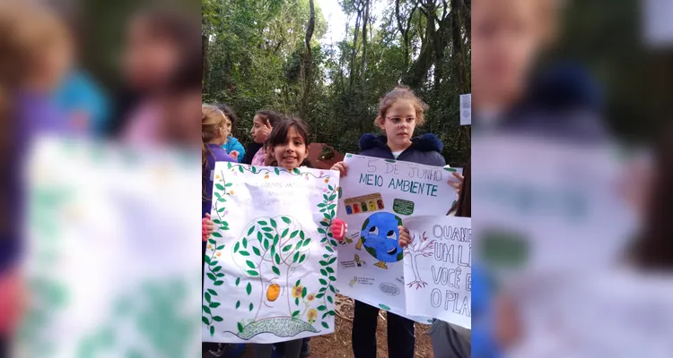 Confira os registros da ampla ação dos educandos em sala e pela sua comunidade.