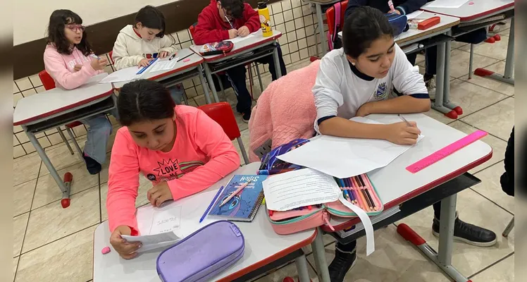 Confira os registros do trabalho em sala de aula.