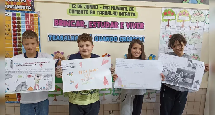 Confira as fotos do diversificado e amplo trabalho em sala de aula.