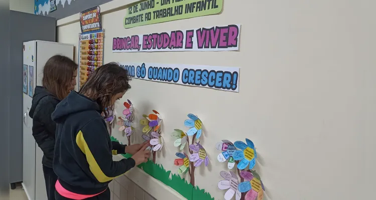 Confira as fotos do diversificado e amplo trabalho em sala de aula.