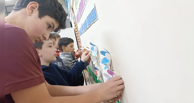 Confira as fotos do diversificado e amplo trabalho em sala de aula.