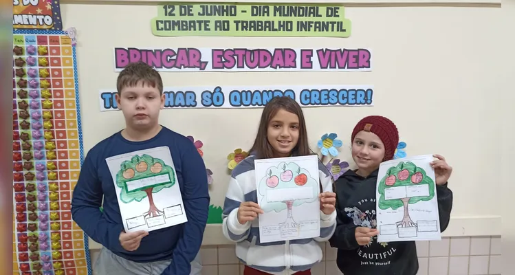 Confira as fotos do diversificado e amplo trabalho em sala de aula.