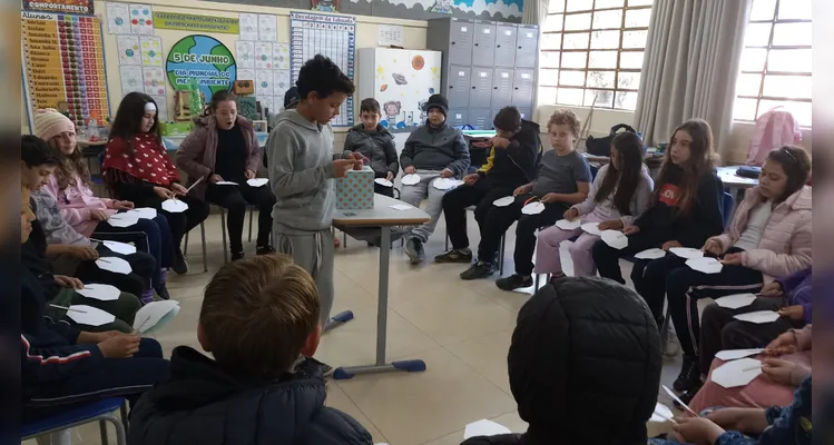 Confira as fotos do diversificado e amplo trabalho em sala de aula.