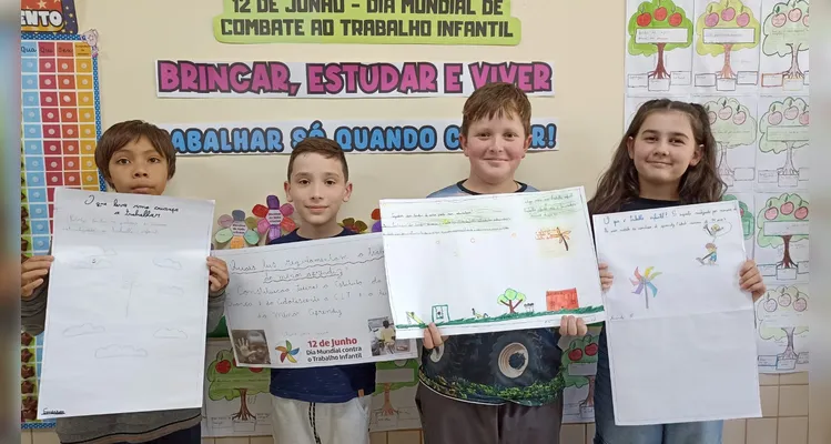 Confira as fotos do diversificado e amplo trabalho em sala de aula.