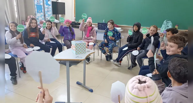 Confira as fotos do diversificado e amplo trabalho em sala de aula.
