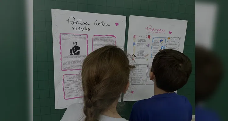 Como atividade, os educandos criaram os seus próprios poemas.