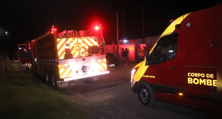 Corpo de Bombeiros foi mobilizado.