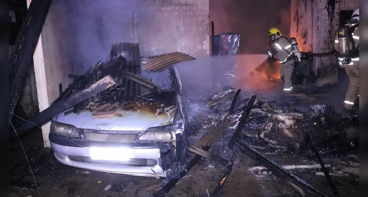 Incêndio aconteceu no Parque Shangrilá.