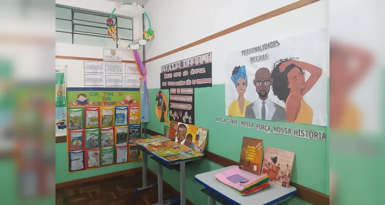 Veja os registros do diversificado trabalho em sala de aula.