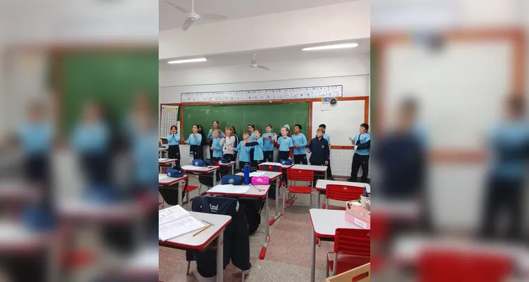 Veja as fotos da apresentação e trabalhos em sala de aula.