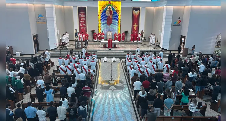Diocese de PG celebra ordenação diaconal em festa de Pentecostes