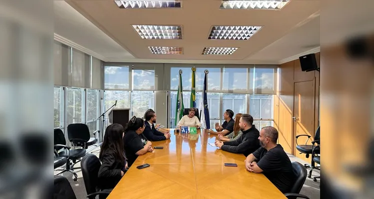 Acipg Jovem entrega projeto de lei à Prefeitura como ação do Feirão do Imposto