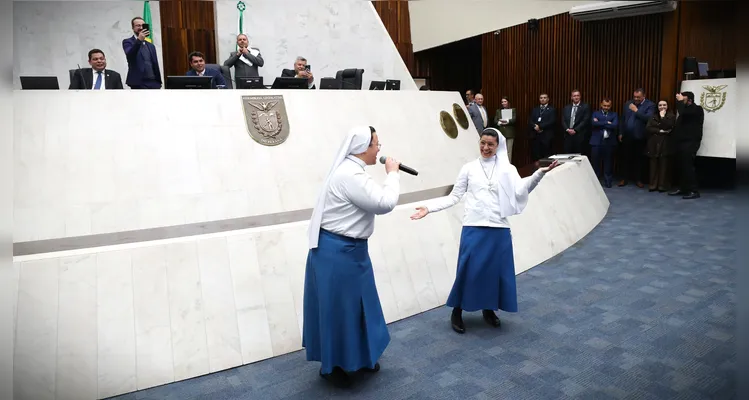 'Irmãs do beatbox' se apresentaram na Assembleia Legislativa.