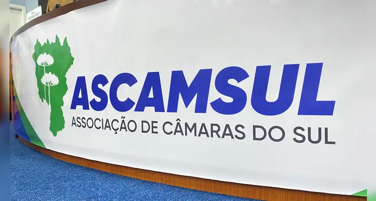 Küller é empossado presidente da Associação das Câmaras Municipais do Sul