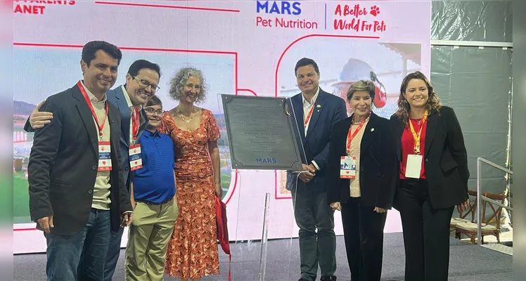 Lideranças se reuniram na solenidade de inauguração da Mars -