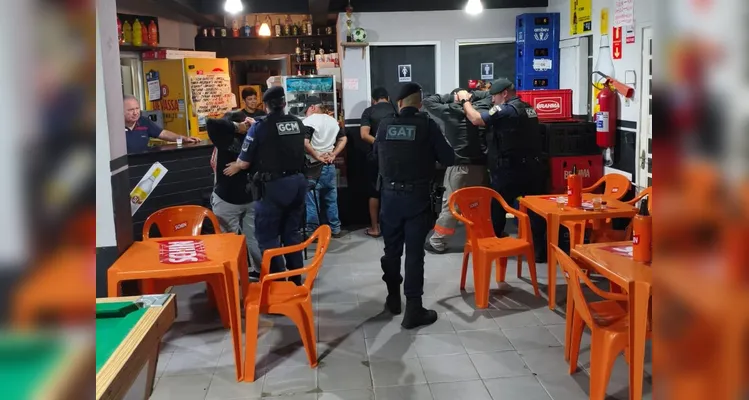 Operação Saturação apreende drogas e flagra motoristas embriagados em PG