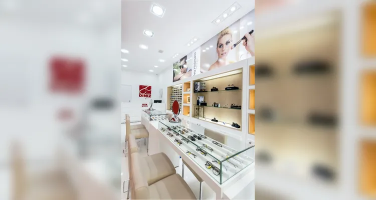 Ótica Diniz Prime lança nova coleção em coquetel especial