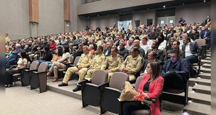 Coronel Carlos Alberto é empossado comandante do 5º CRBM em PG