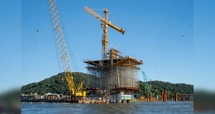 Ponte de Guaratuba chega a 60% de execução; veja fotos
