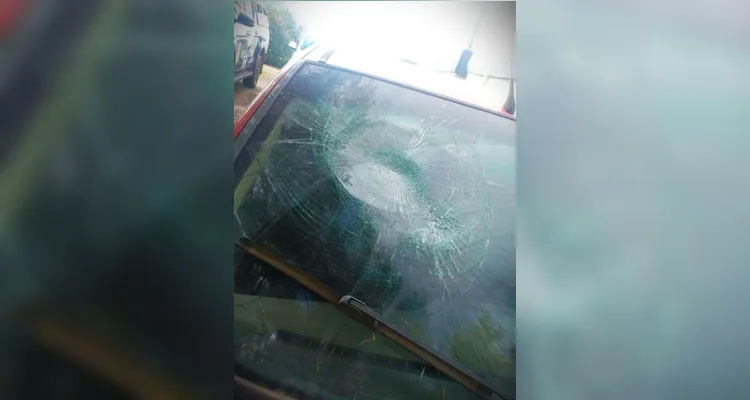 Homem agride ‘ex’ violentamente e acaba preso em Castro; vídeo