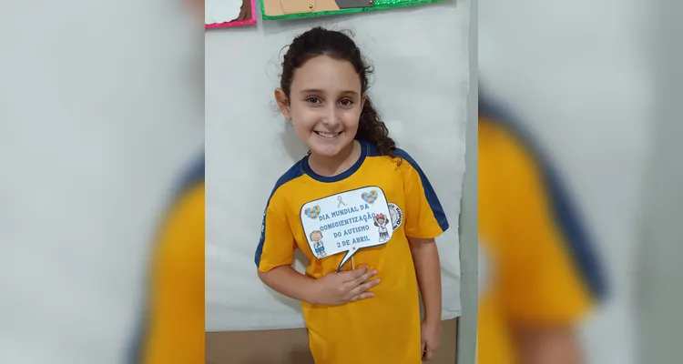 As crianças também confeccionaram textos e cartazes durante a proposta.