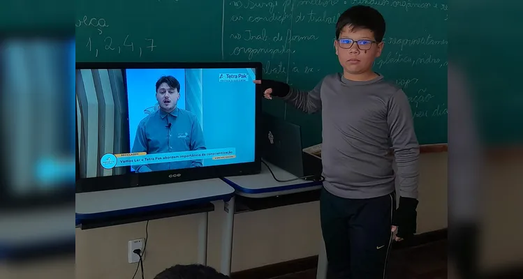 O ponto inicial da atividade da turma foi a produção especial do projeto Vamos Ler em parceria com a Tetra Pak.